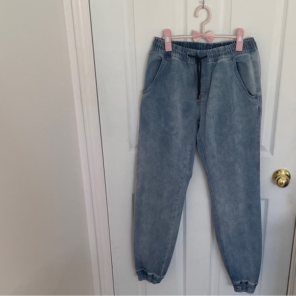 👖✨ LIRA Denim Jogger Jeans NWOT - Picture 6 of 7